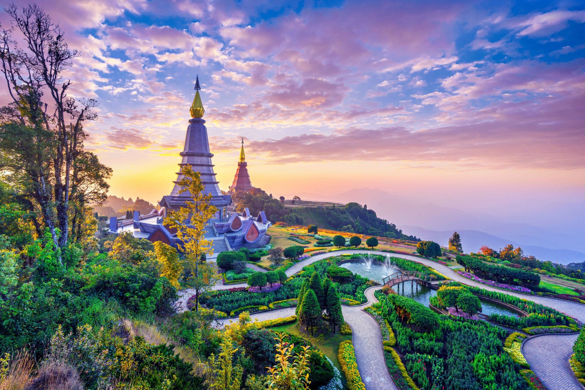 landmark-pagoda-doi-inthanon-national-park-chiang-mai-thailand (1)